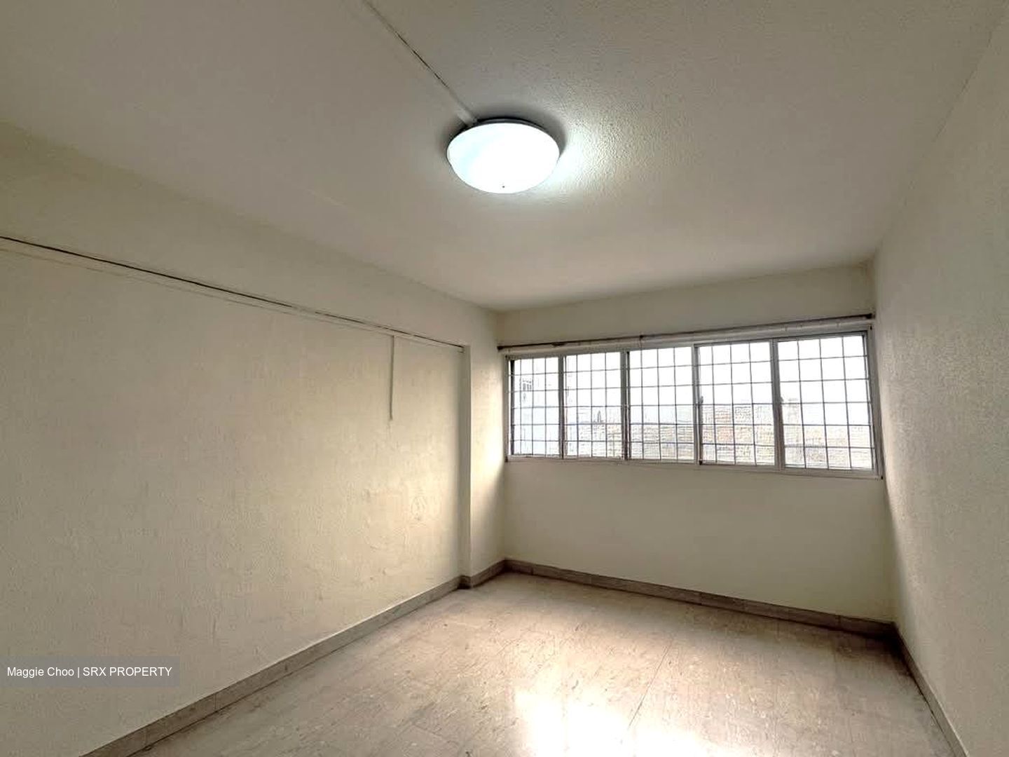 Blk 219A Jurong East Street 21 (Jurong East), HDB 5 Rooms #575371661
